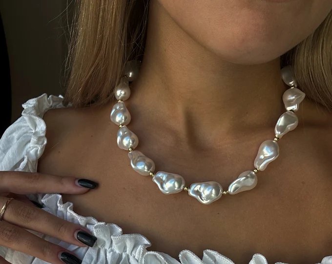 large baroque pearl necklace white