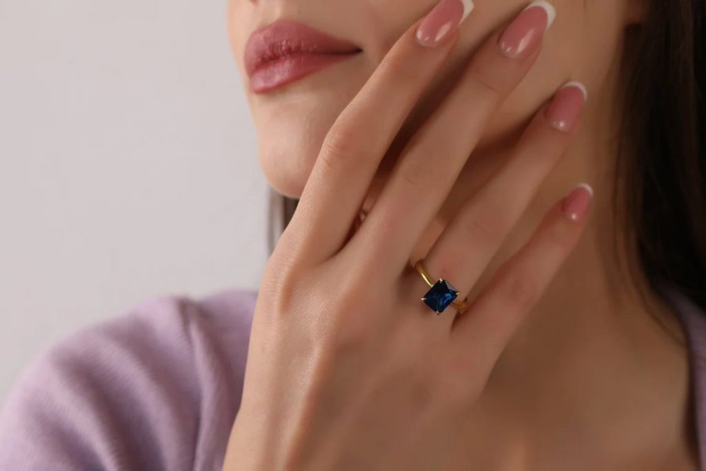 sapphire solitaire ring in silver gold